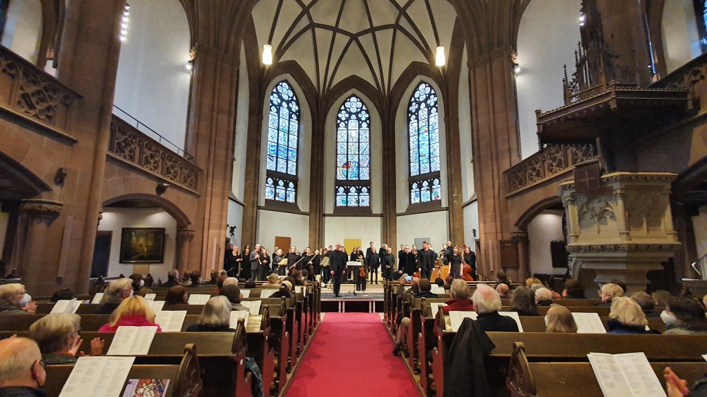 Chorkonzert Kurt-Thomas-Kammerchor zu Palmarum 2022 in der Dreikönigskirche Frankfurt am Main | Leitung: Andreas Köhs